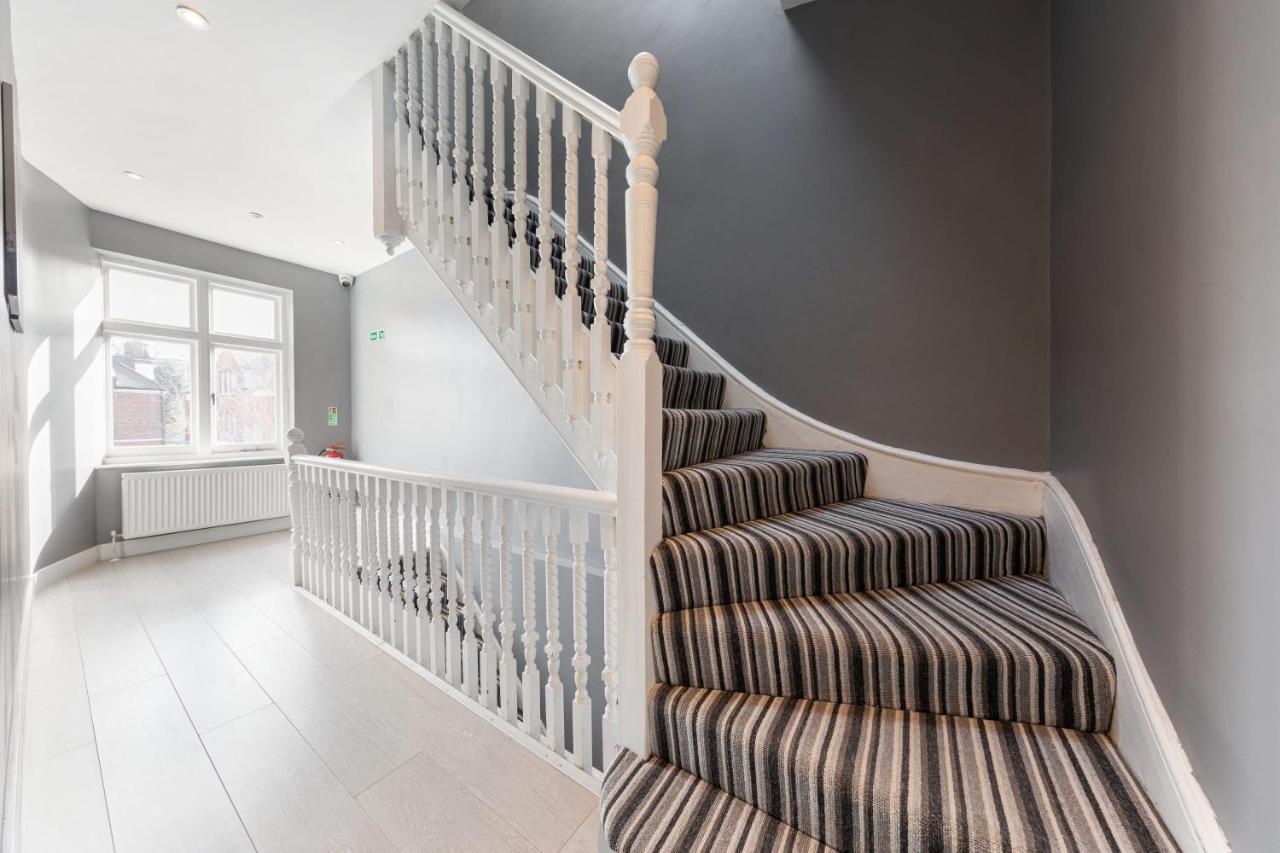 Victorian Building Turned Charming Hotel Perfect For Short And Long Term Stay With Wifi Londen Buitenkant foto